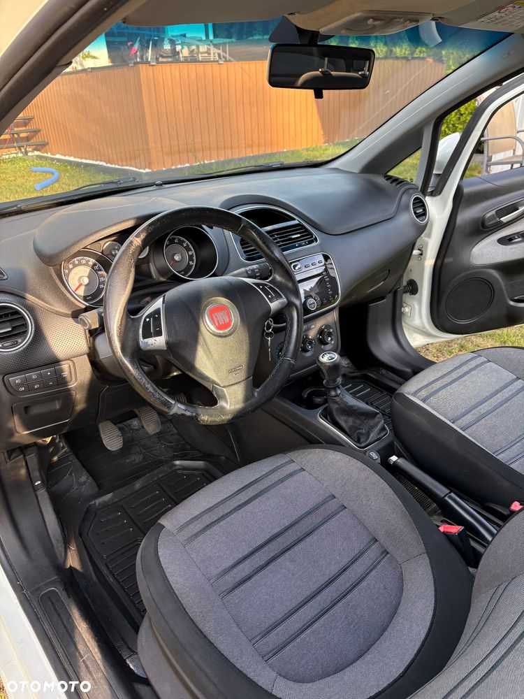 Fiat Punto 1.4 Easy S&S - 4