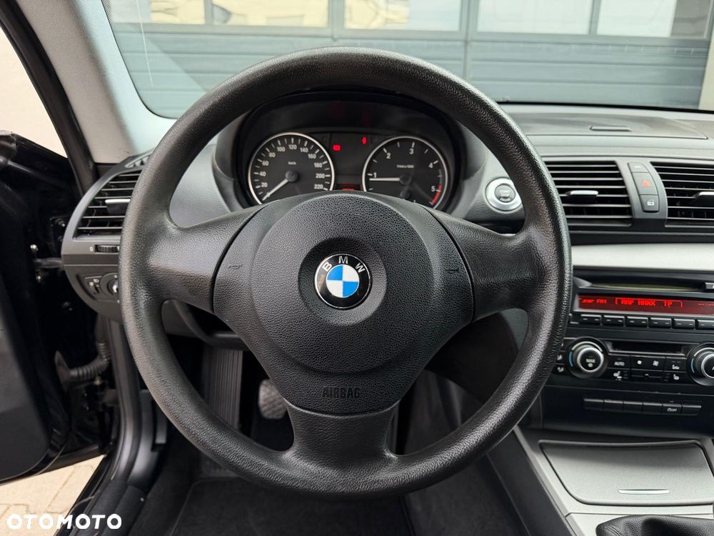 BMW Seria 1 118d - 14