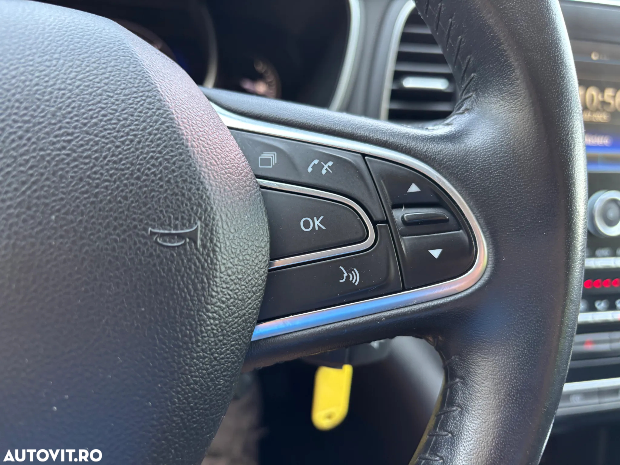Renault Megane BLUE dCi 115 EDC BUSINESS EDITION - 21