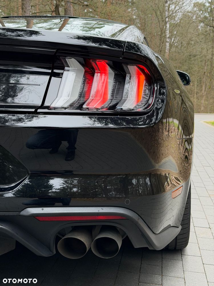 Ford Mustang - 12