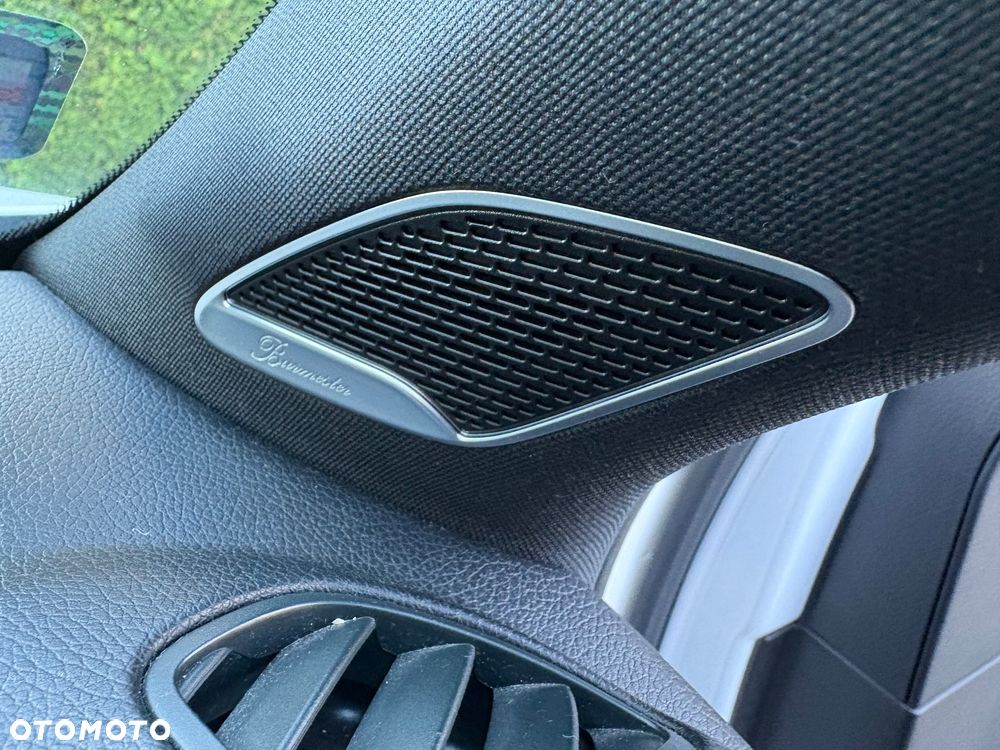 Mercedes-Benz GLB 250 AMG Line 8G-DCT - 9