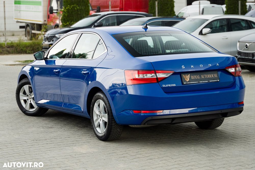 Skoda Superb 1.5 TSI ACT DSG Ambition - 4