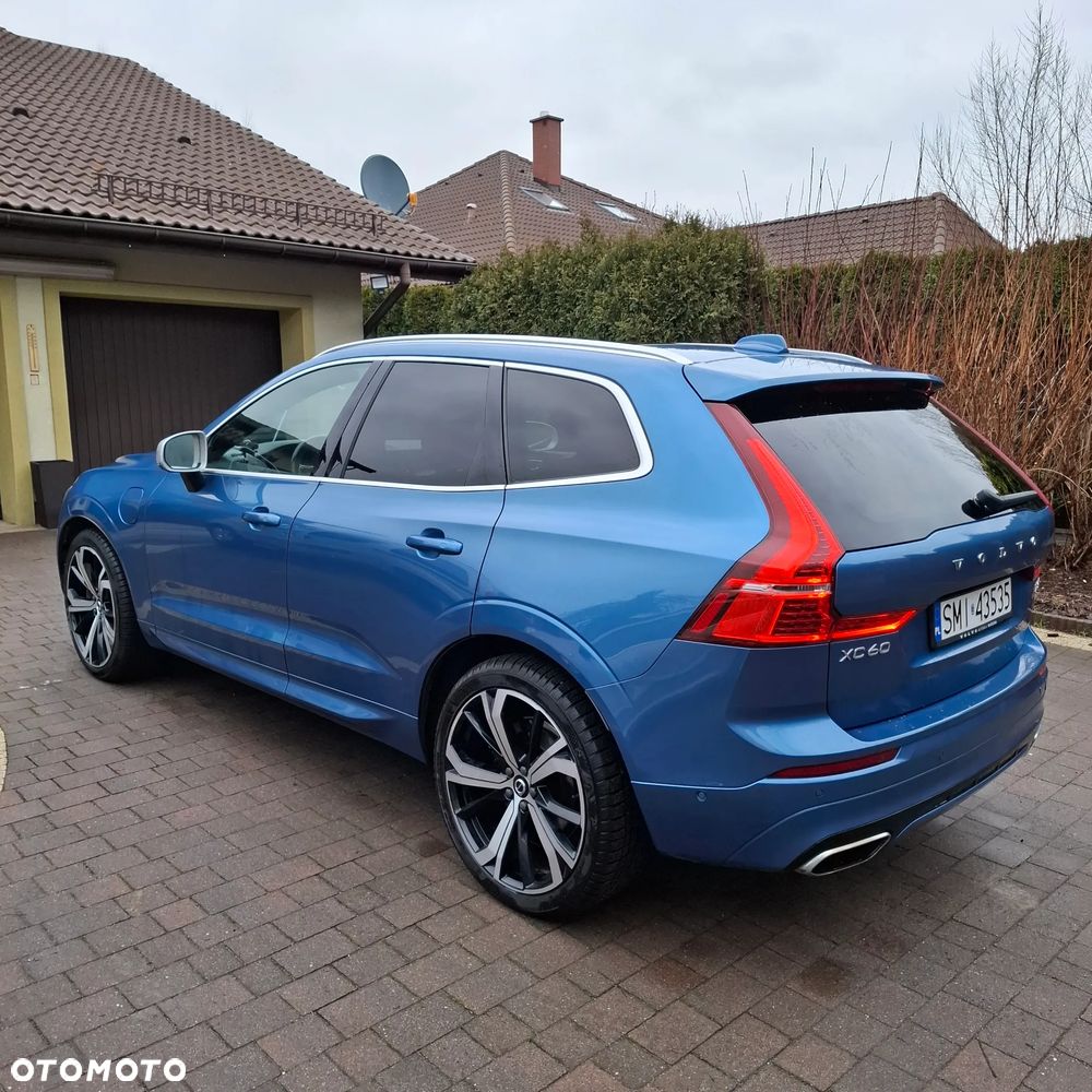 Volvo XC 60 T8 AWD Plug-In Hybrid R-Design - 3
