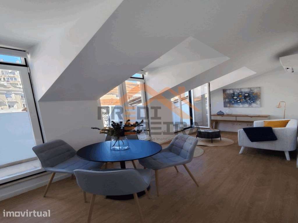 Moderno apartamento T2, totalmente remodelado em São Vicente, Lisboa. - Grande imagem: 3/19