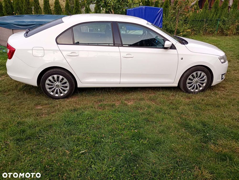 Skoda Rapid 2013 photo 4