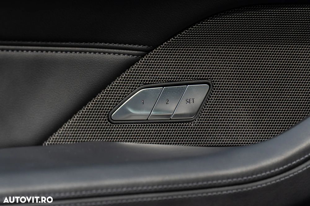 BMW M4 Competition M xDrive AT - 24