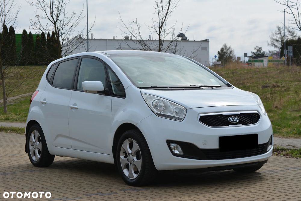 Kia Venga 1.4 CVVT Titanium Collection - 3