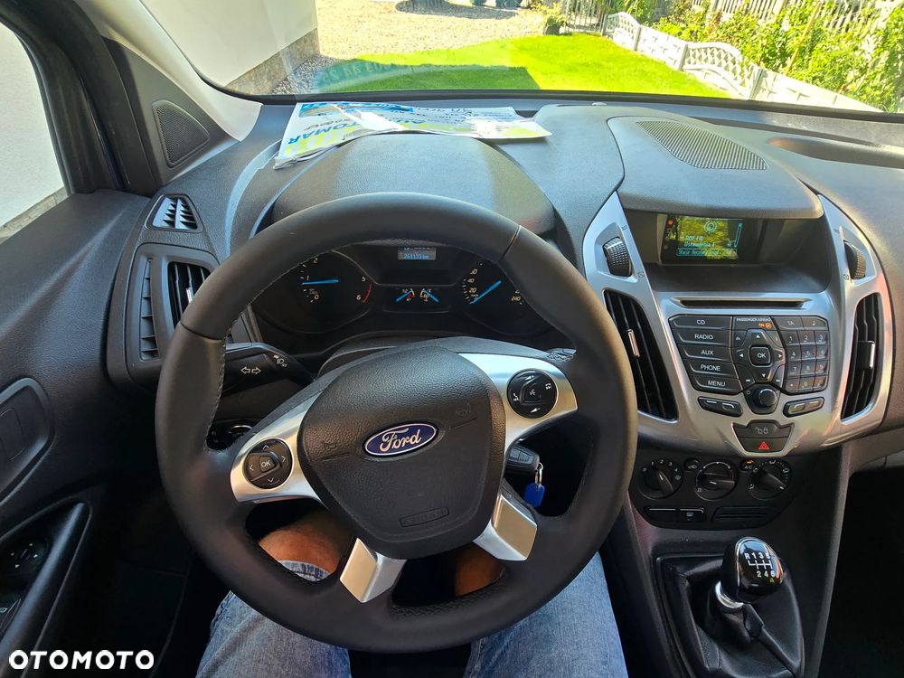 Ford Tourneo Connect - 27