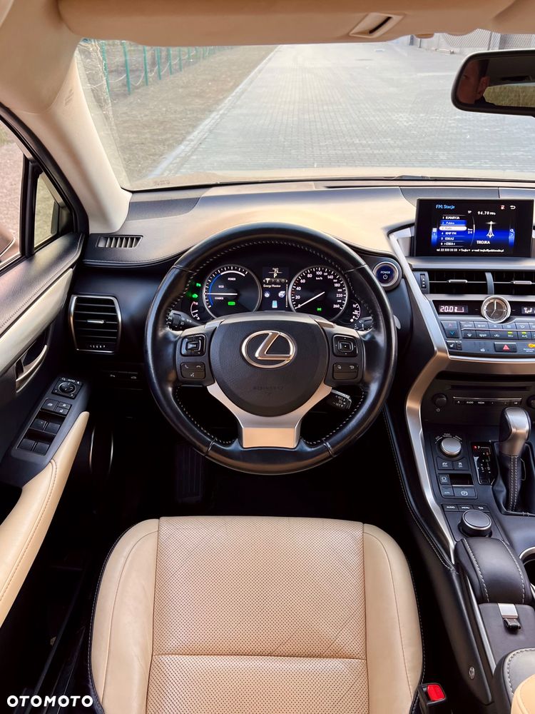 Lexus NX 300h Prestige AWD - 7