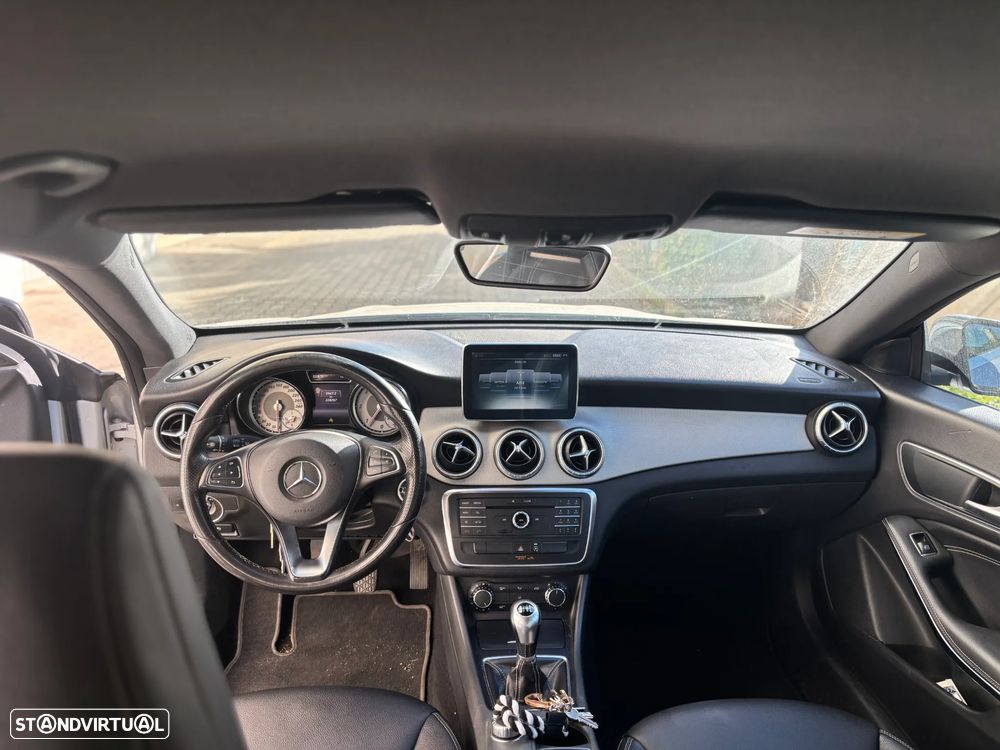 Mercedes-Benz CLA 200 - 15