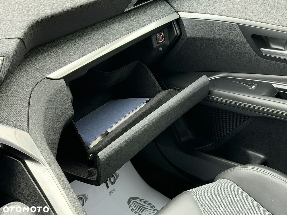 Peugeot 3008 1.6 BlueHDi Allure S&S - 24