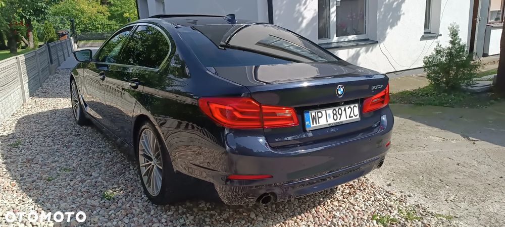 BMW Seria 5 530e iPerformance Luxury Line - 8