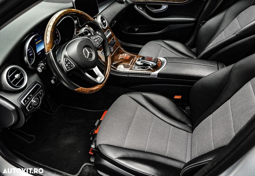 Mercedes-Benz C 300 Aut. - 12