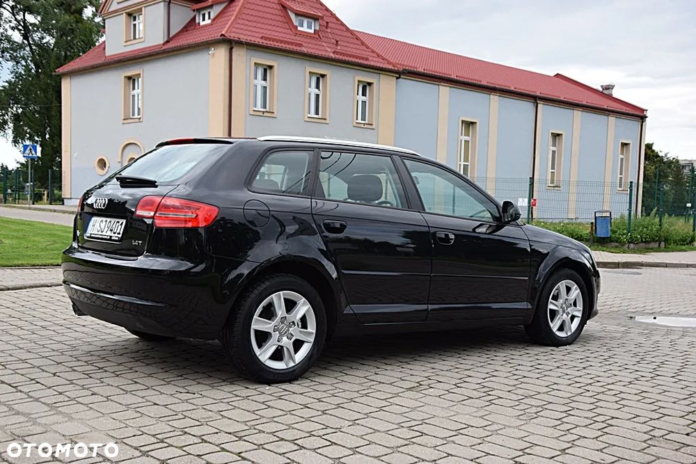 Audi A3 Sportback 1.4 TFSI Ambiente - 7