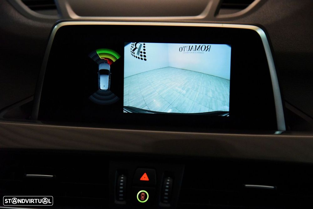 BMW X1 18 d sDrive Auto xLine - 18