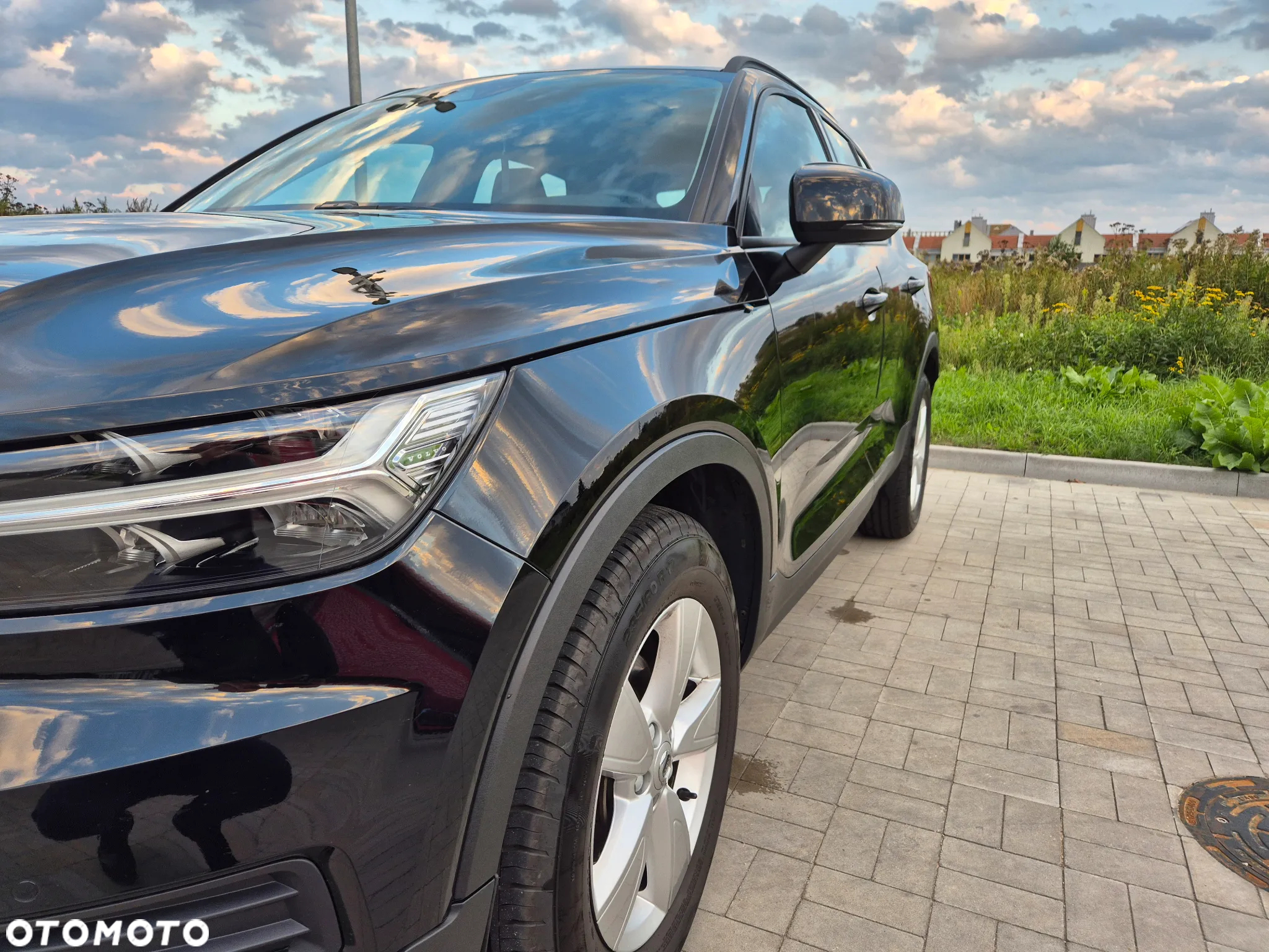 Volvo XC 40 T3 Momentum Core - 4