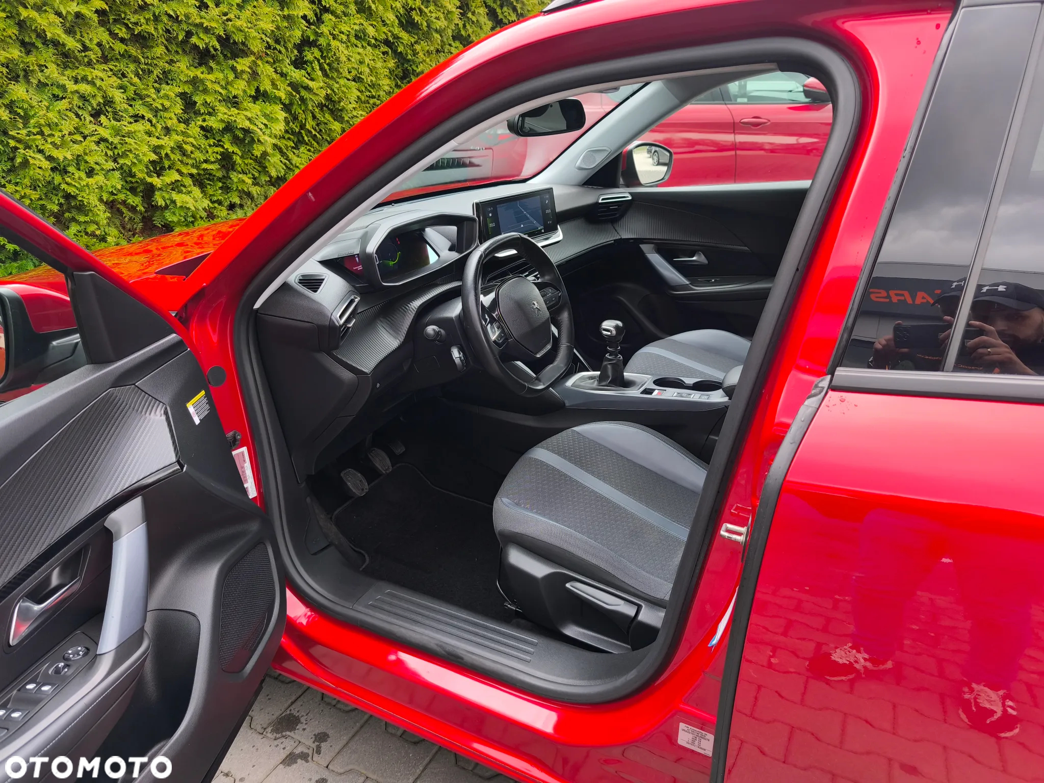 Peugeot 2008 - 10