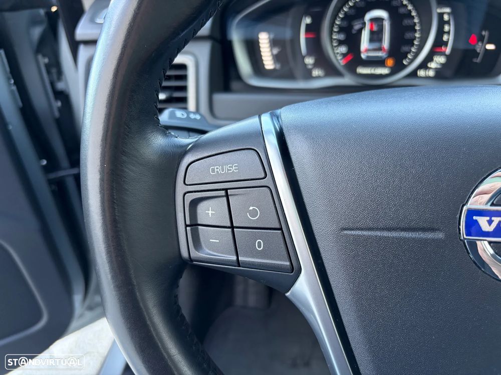 Volvo V70 1.6 D2 Momentum - 26