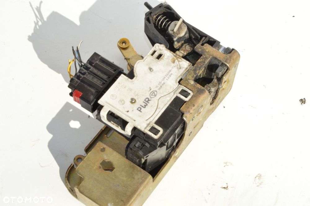 zamek drzwi skrzydełkowe tył ford transit mk6 mk7 00-13 yc15-v4388-cl - 2