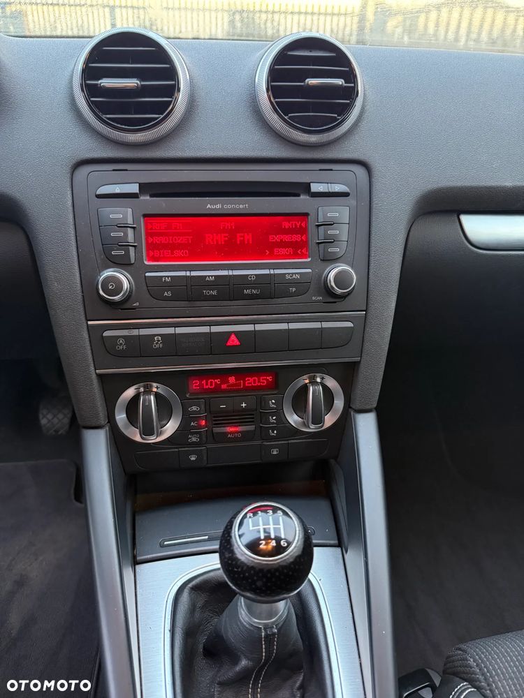 Audi A3 Sportback 2.0 TDI DPF S line Sportpaket - 9