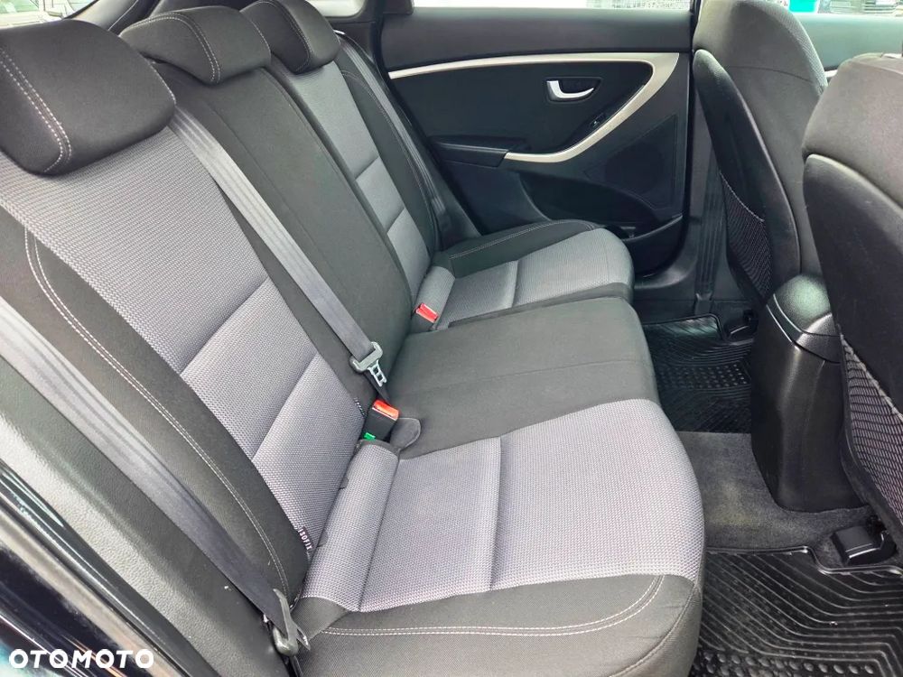 Hyundai i30 1.6 GDI Comfort - 27