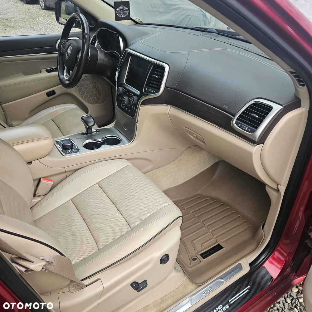 Jeep Grand Cherokee - 19