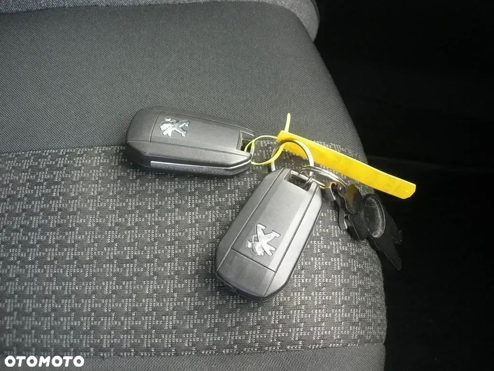 Peugeot 3008 - 22