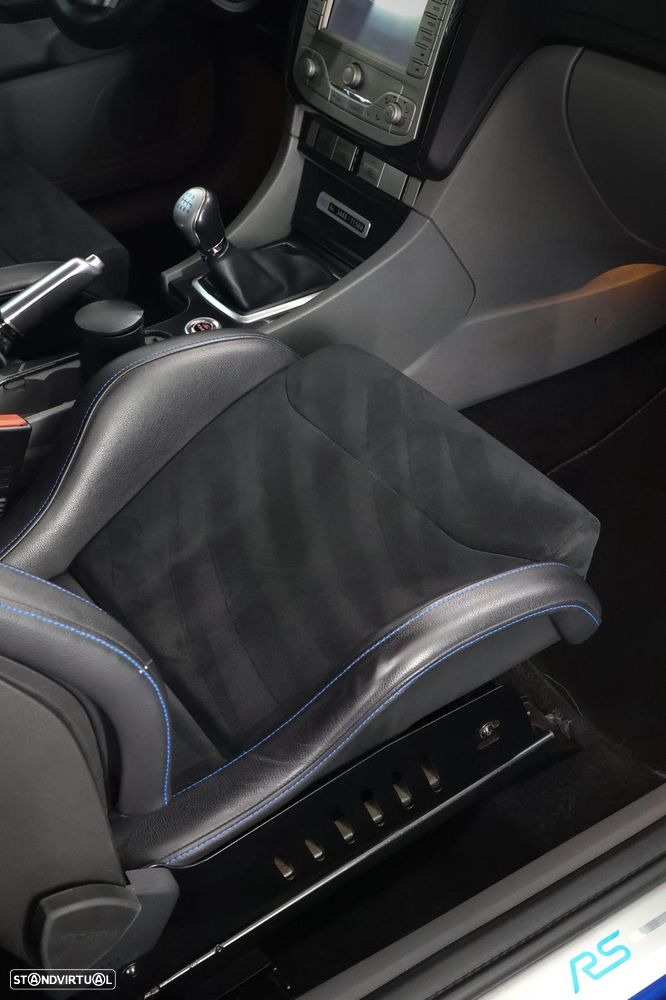 Ford Focus 2.5 RS - 13