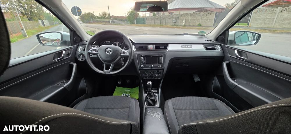 Skoda Rapid 1.6 TDI Elegance Green tec - 29