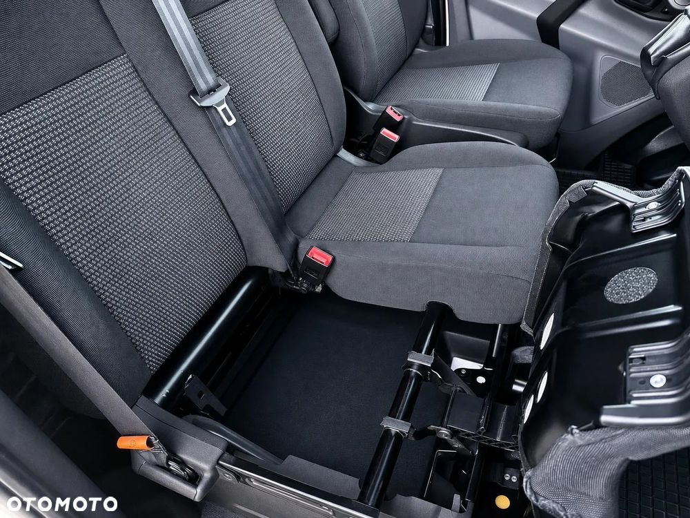 Ford Transit Coustom - 12
