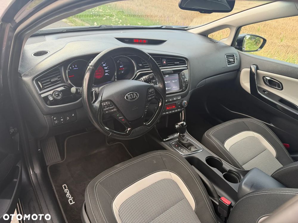 Kia Ceed 1.6 CRDi 136 DCT ISG GT Line - 11