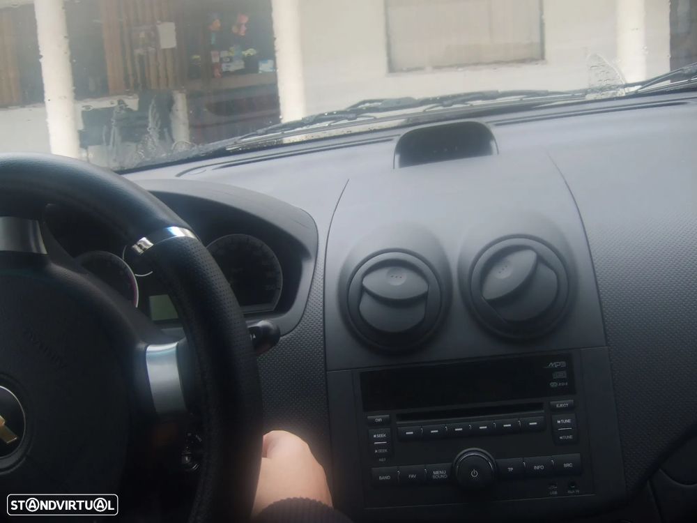 Chevrolet Aveo 1.2 LS Bi-Fuel - 6