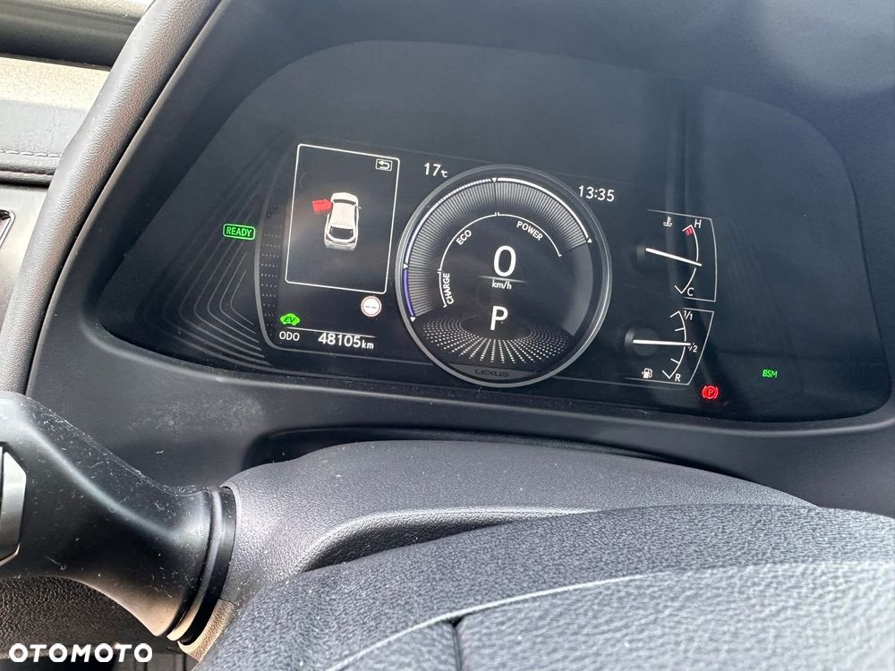 Lexus UX - 12