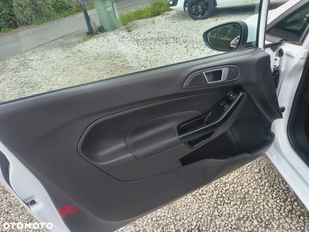 Ford Fiesta 1.25 Celebration - 14