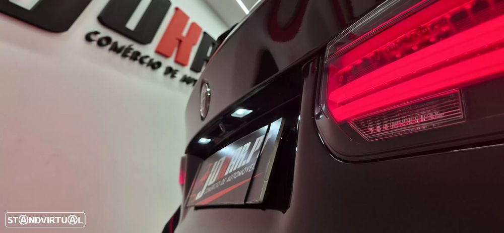 BMW 320 d Sport-Aut. Efficient Dynamics Edition Blue Per Sport Line - 36