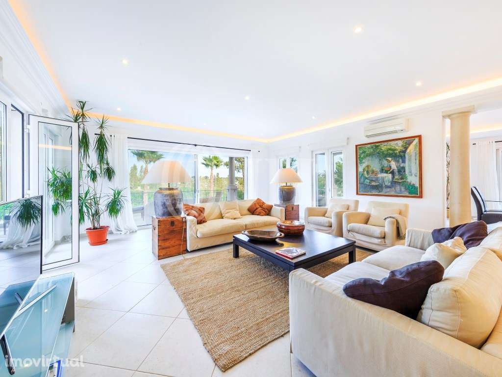 Moradia T5+1, com piscinas, na Quinta do Lago, Algarve - Grande imagem: 3/35