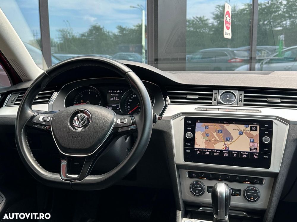 Volkswagen Passat - 8