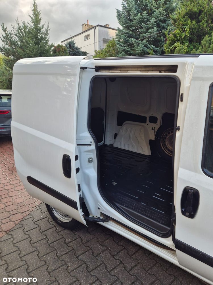 Opel Combo - 22