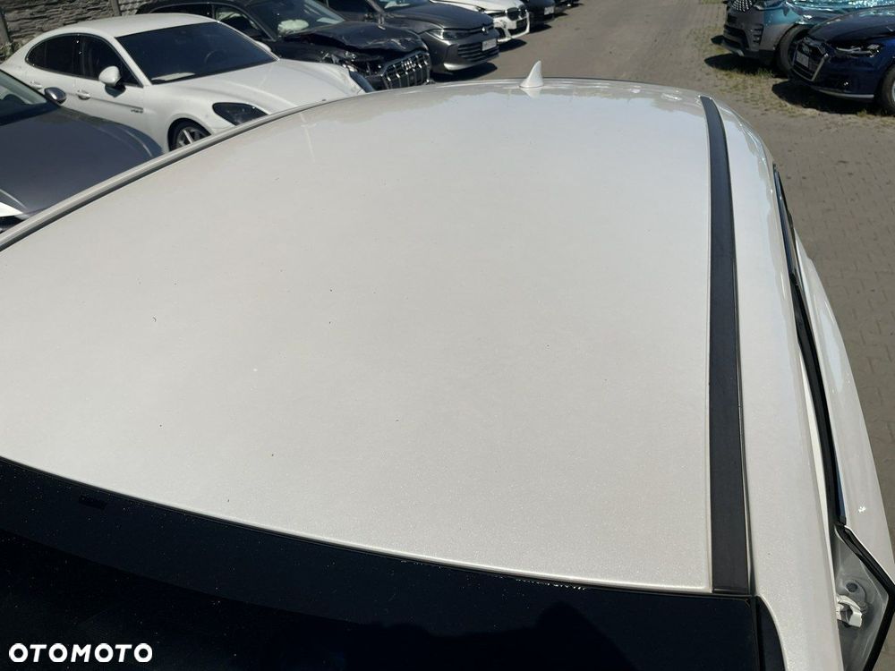 Lexus NX 300h - 8
