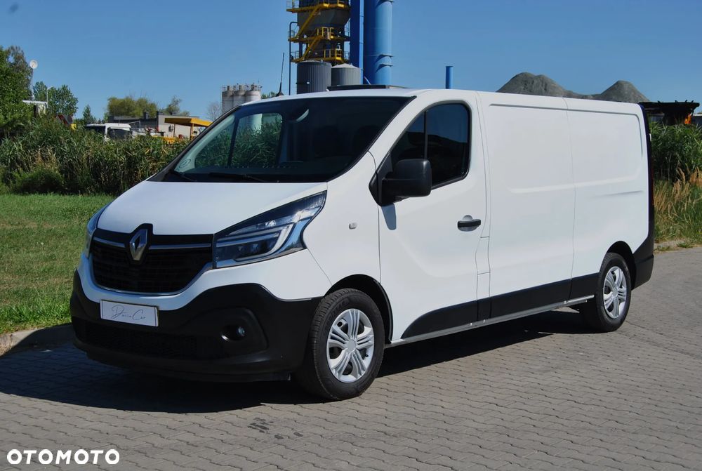 Renault Trafic - 1