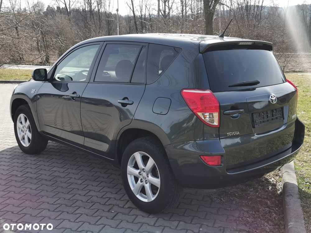 Toyota RAV4 2.2 D-4D 4x4 Sol - 8