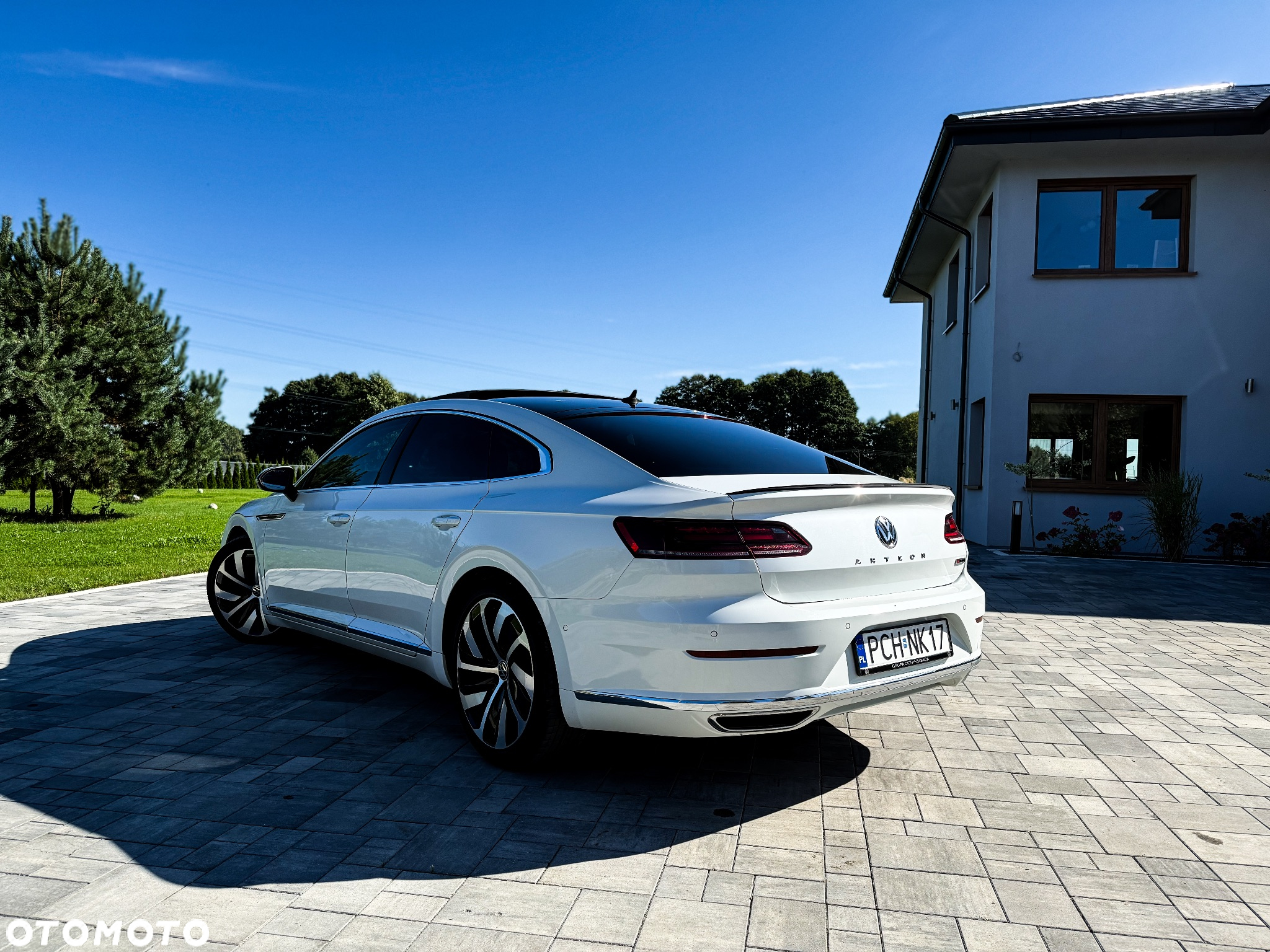 Volkswagen Arteon 2.0 TDI SCR 4Motion DSG Elegance - 4