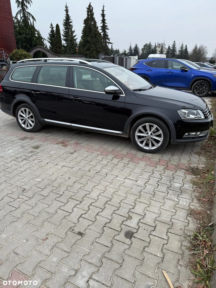 Volkswagen Passat Alltrack 2.0 TDI 4Motion DSG BlueMotion Tec - 2