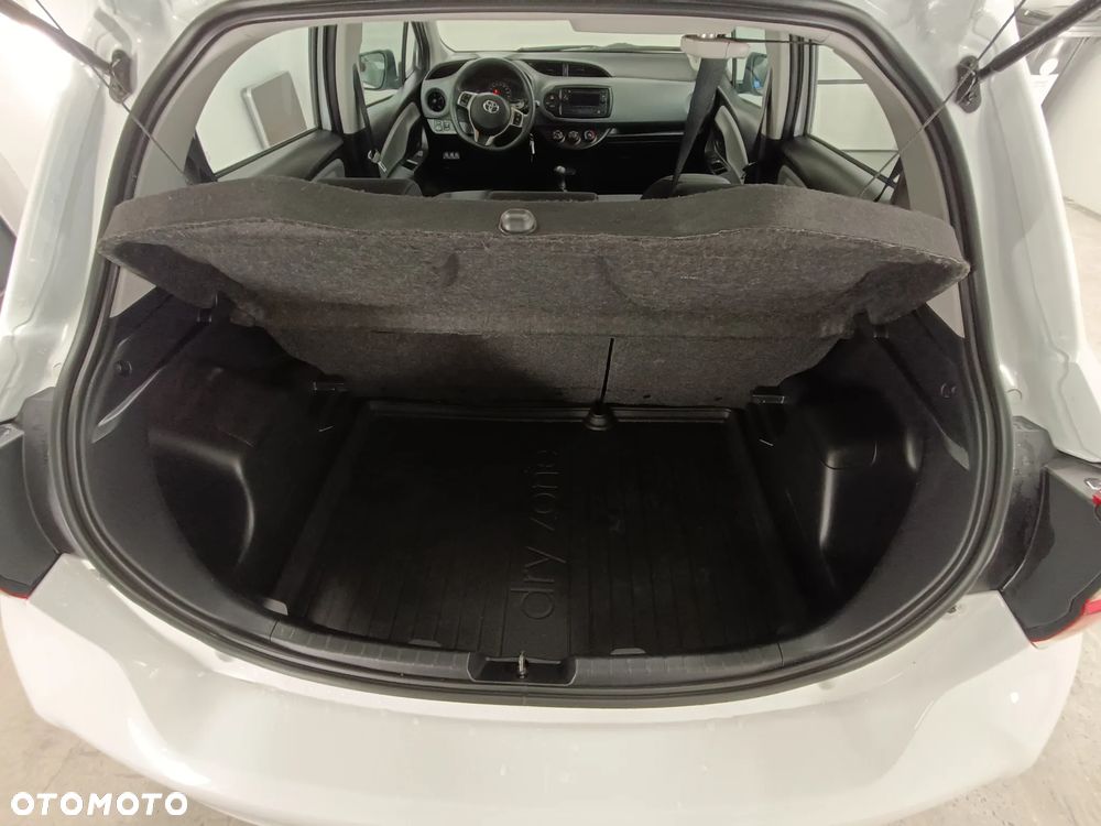 Toyota Yaris 1.0 Life EU6 - 15