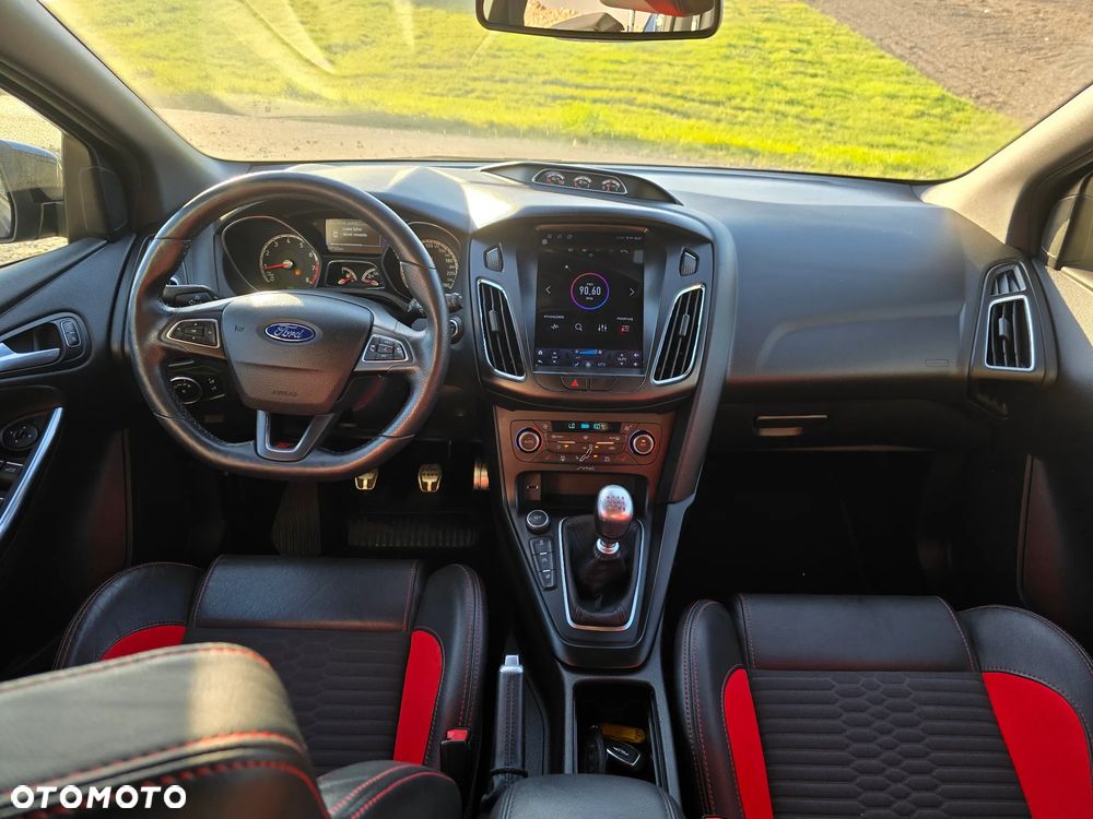 Ford Focus - 14