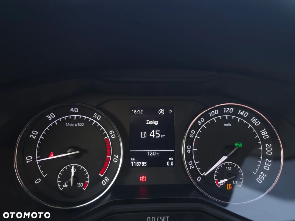 Skoda Superb 1.8 TSI Ambition DSG - 17