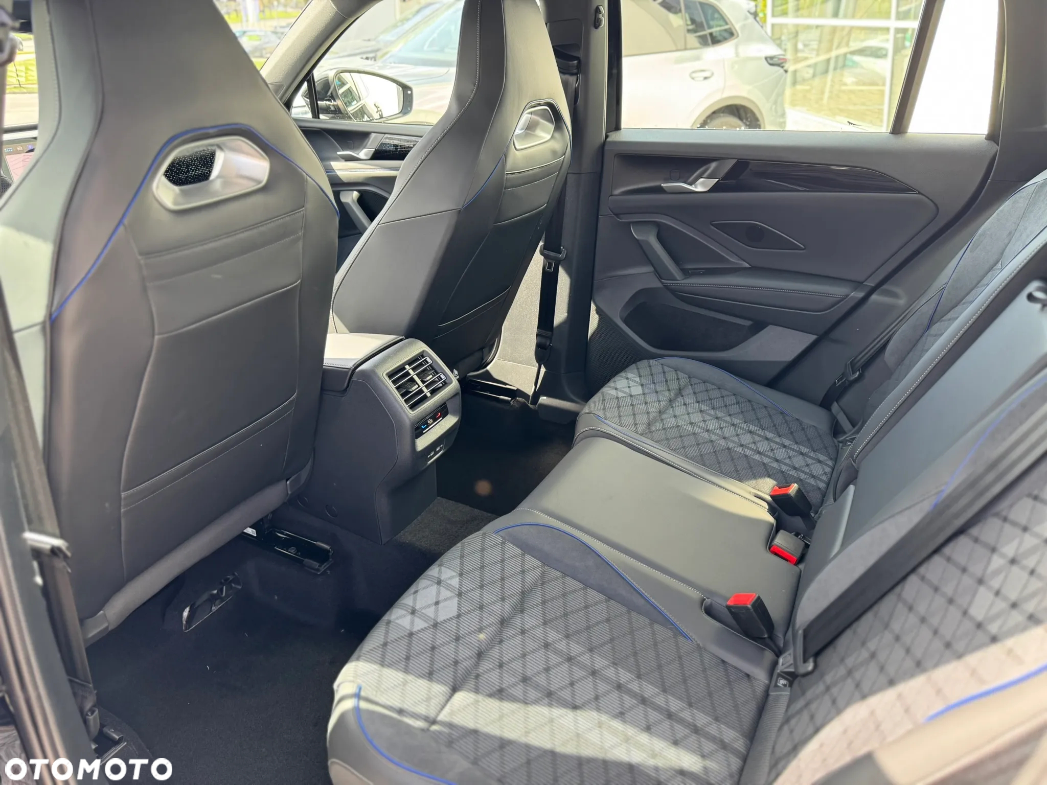 Volkswagen Tiguan 2.0 TDI 4Mot R-Line DSG - 19