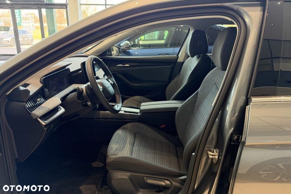 Skoda Superb 2.0 TDI SCR Drive DSG - 12