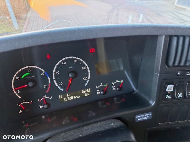 Scania P 230 4x2 Hds HMF 1220 - 14