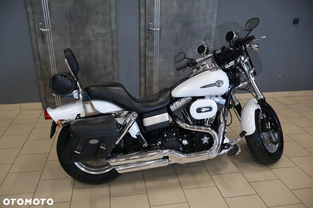 Harley-Davidson Dyna Fat Bob - 2